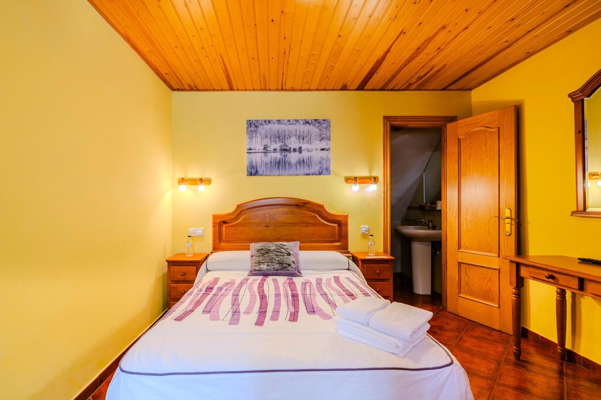 Hostal Panart Bielsa Exteriör bild