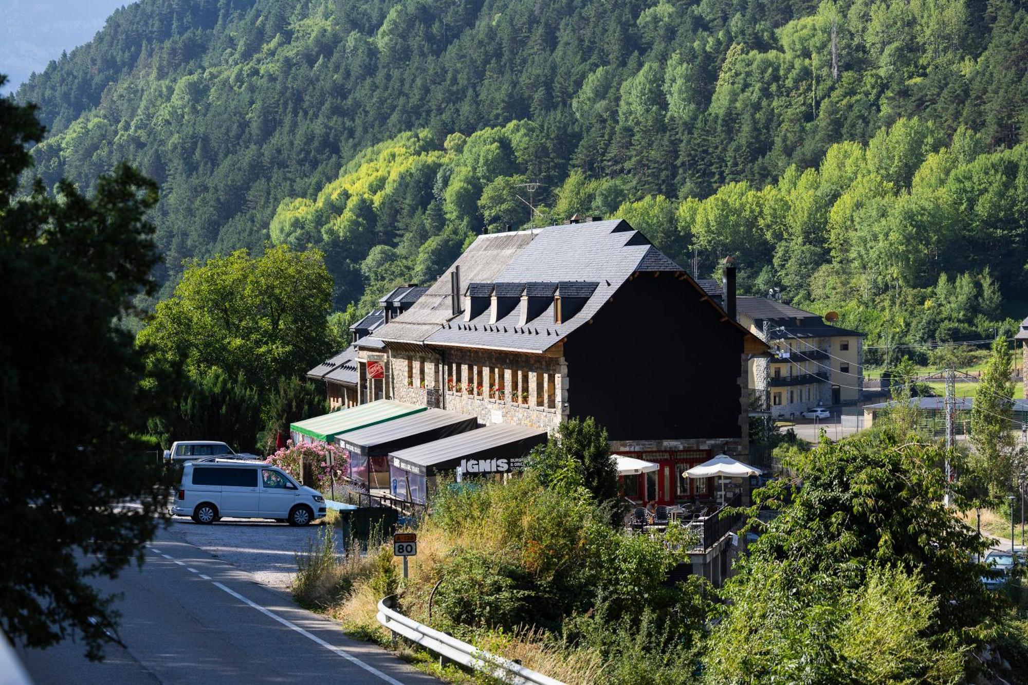 Hostal Panart Bielsa Exteriör bild